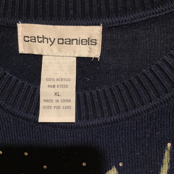 Blue floral print with jeweled embellishments sweater - Picture 2 of 3